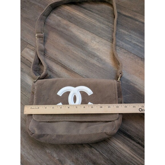 Chanel Precision VIP GWP Fuzzy Brown CC Logo Crossbody Bag New Soft Cozy - Picture 9 of 9